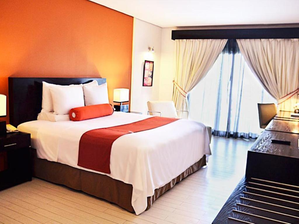 Thunderbird Resorts - Poro Point San Fernando City  Exterior foto