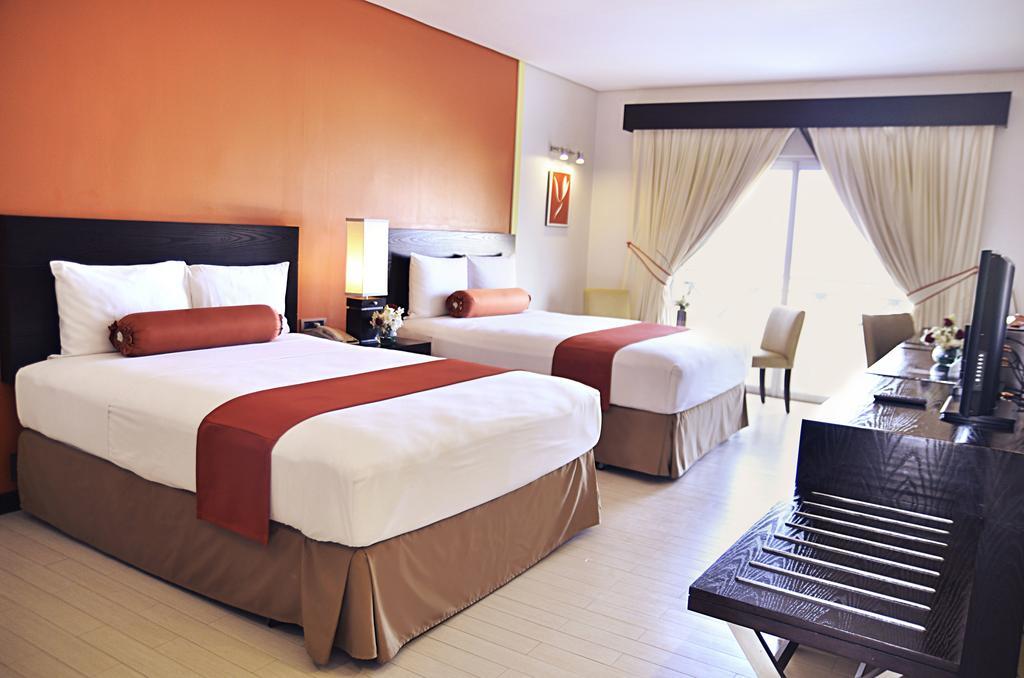 Thunderbird Resorts - Poro Point San Fernando City  Exterior foto